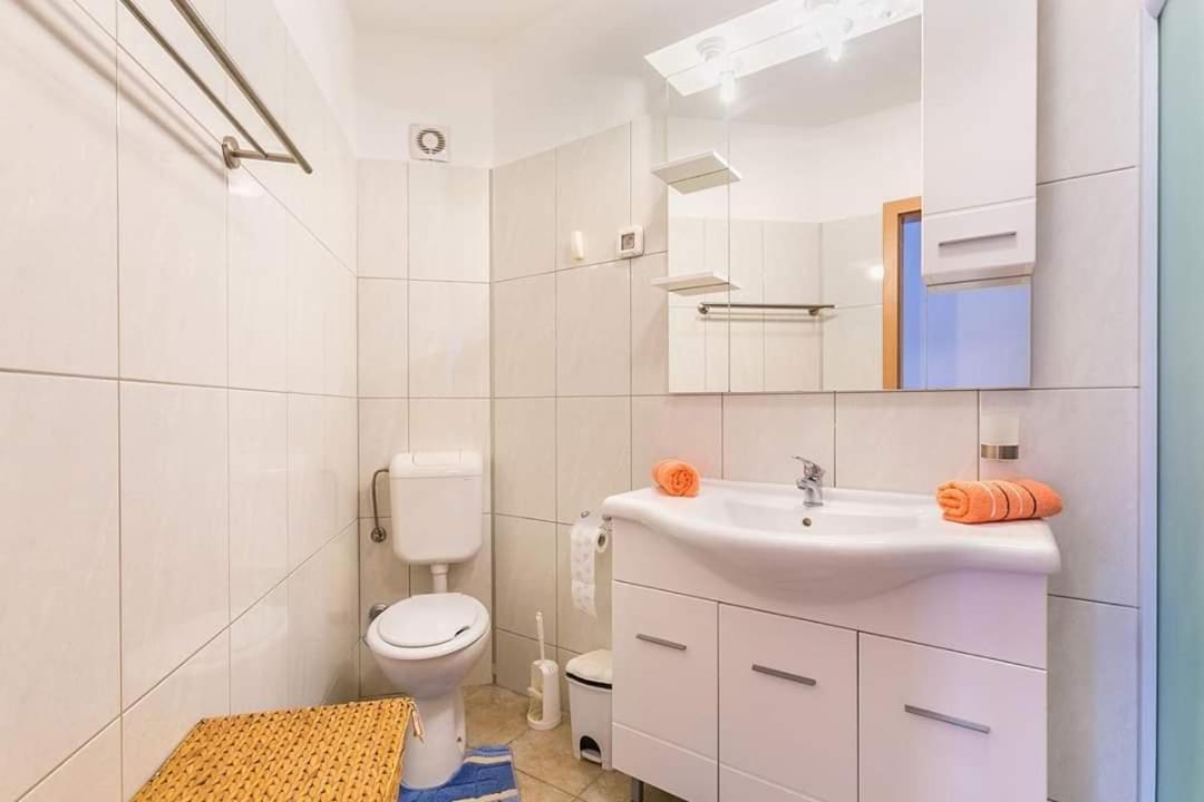Apartman Nada *** Medulin Eksteriør billede